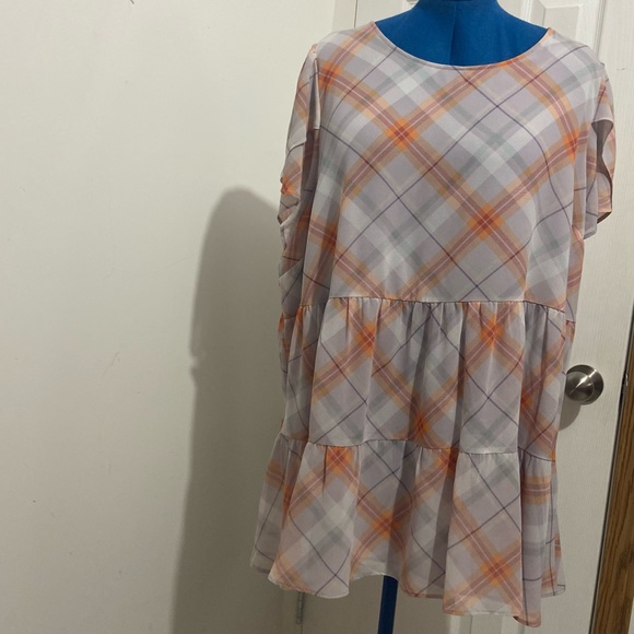 Penningtons women sheer lined plaid short sleeve long blouse. Size 2x. Used. - Picture 8 of 9